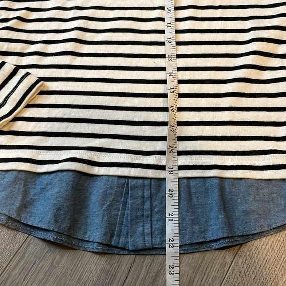 LOFT Super cute striped Blue & White shirt with Denim bottom . - Picture 4 of 7